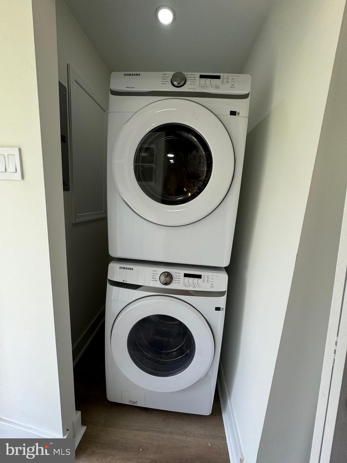 8606 Verree Road Philadelphia, PA 19115 - Photo 12 of 40 a utility room with dryer and washer