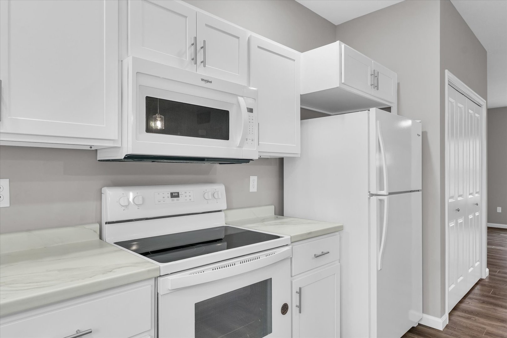 1206 South Smith Road Urbana, IL 61802 - Photo 12 of 34 Gallery Image 12