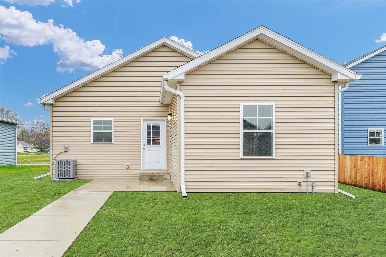 1206 South Smith Road Urbana, IL 61802 - Photo 29 of 34 Gallery Image 29
