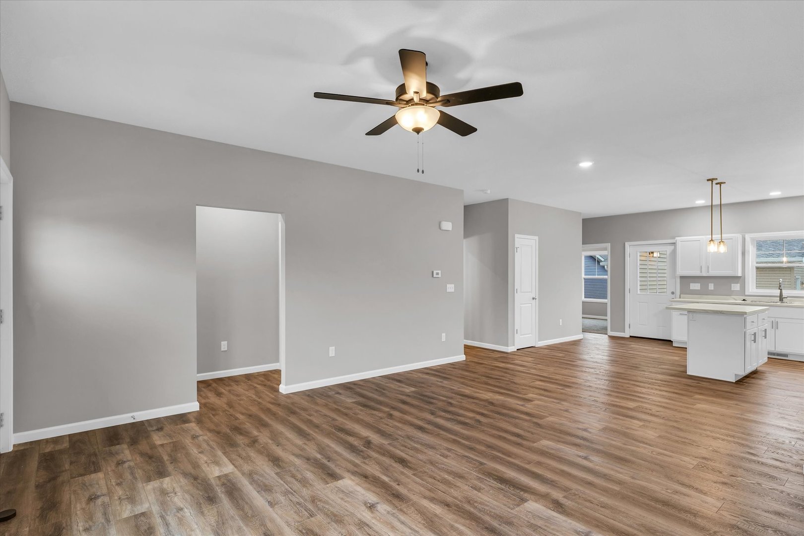 1206 South Smith Road Urbana, IL 61802 - Photo 7 of 34 Gallery Image 7
