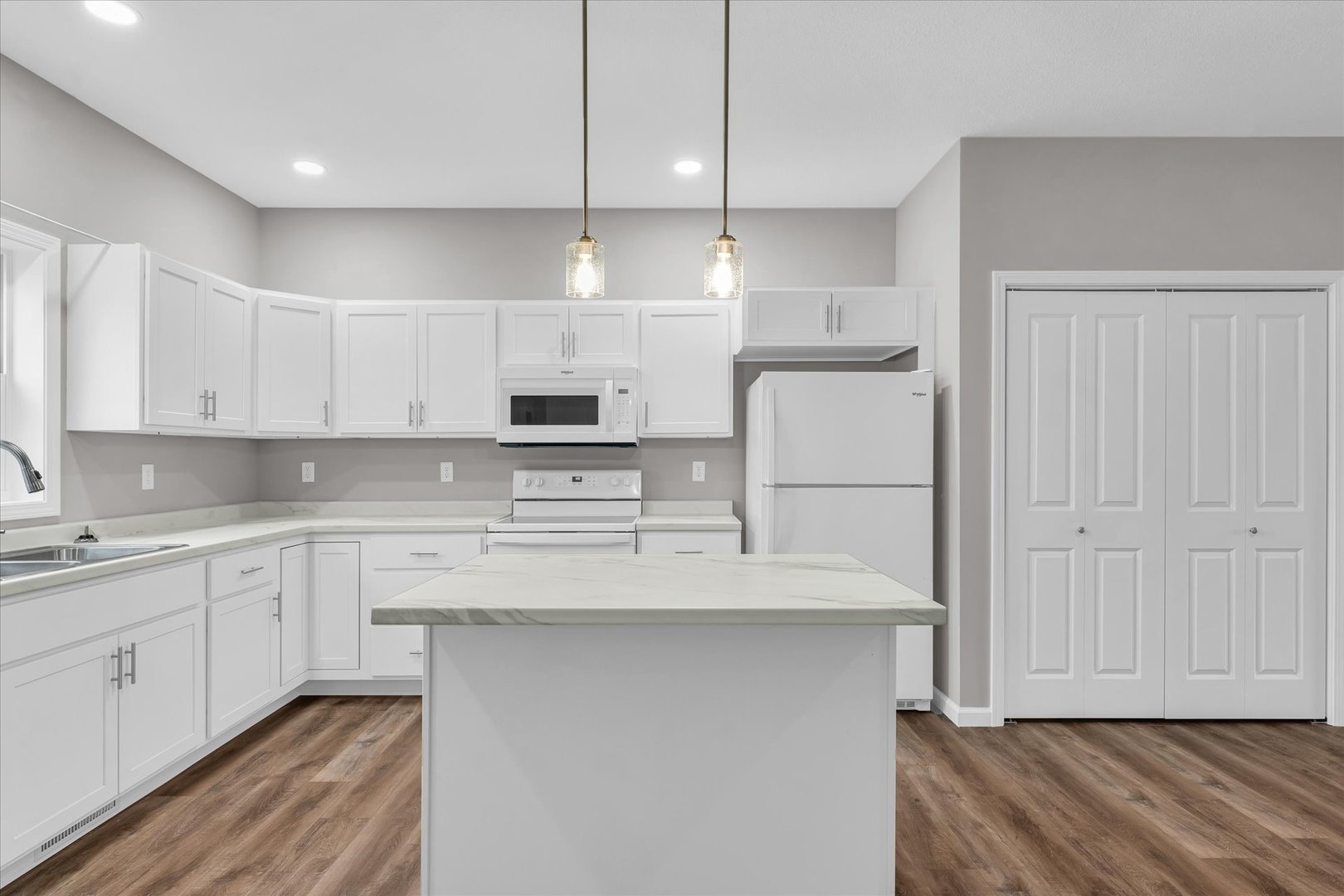 1206 South Smith Road Urbana, IL 61802 - Photo 9 of 34 Gallery Image 9