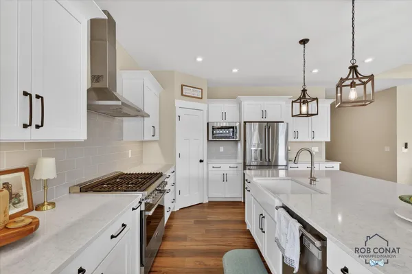 $1,099,900 | 8235 Country Rail Drive Southwest, Byron Center, MI 49315