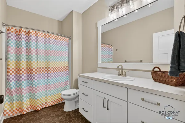 $1,099,900 | 8235 Country Rail Drive Southwest, Byron Center, MI 49315