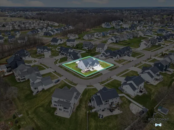 $1,099,900 | 8235 Country Rail Drive Southwest, Byron Center, MI 49315