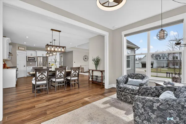 $1,099,900 | 8235 Country Rail Drive Southwest, Byron Center, MI 49315