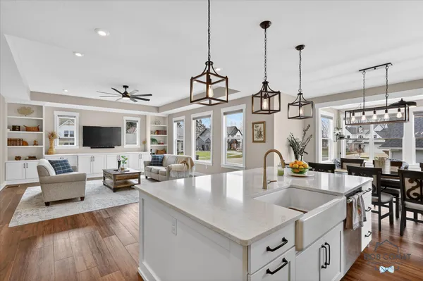 $1,099,900 | 8235 Country Rail Drive Southwest, Byron Center, MI 49315