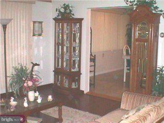 132 Glendale Road Havertown, PA 19083 - Photo 3 of 6
