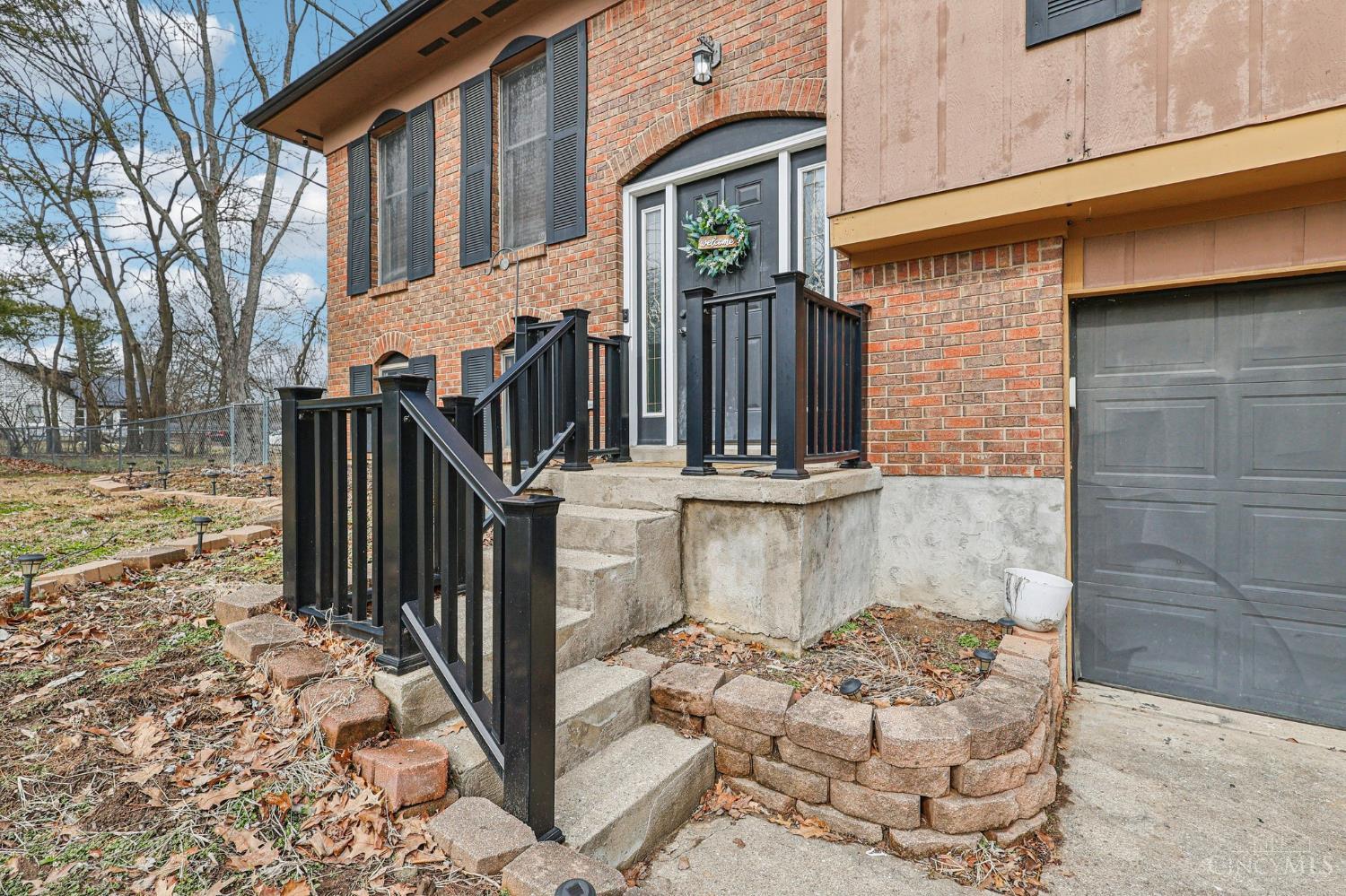 4834 Summerside Road Cincinnati, OH 45244 - Photo 3 of 31 Gallery Image 3