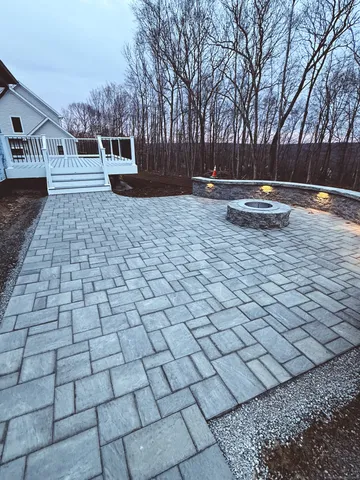 $1,799,000 | 12 Pumpkin Grove, East Lyme, CT 06333