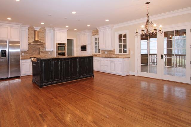 4014 Estes Road Nashville, TN 37215 - Photo 2 of 20 The fabulous open kitchen includes a breakfast area, butler's pantry and office nook.