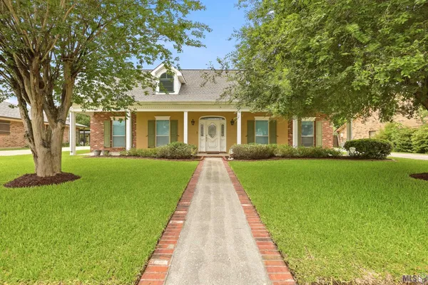 $335,000 | 111 Louis Drive, Houma, LA 70364