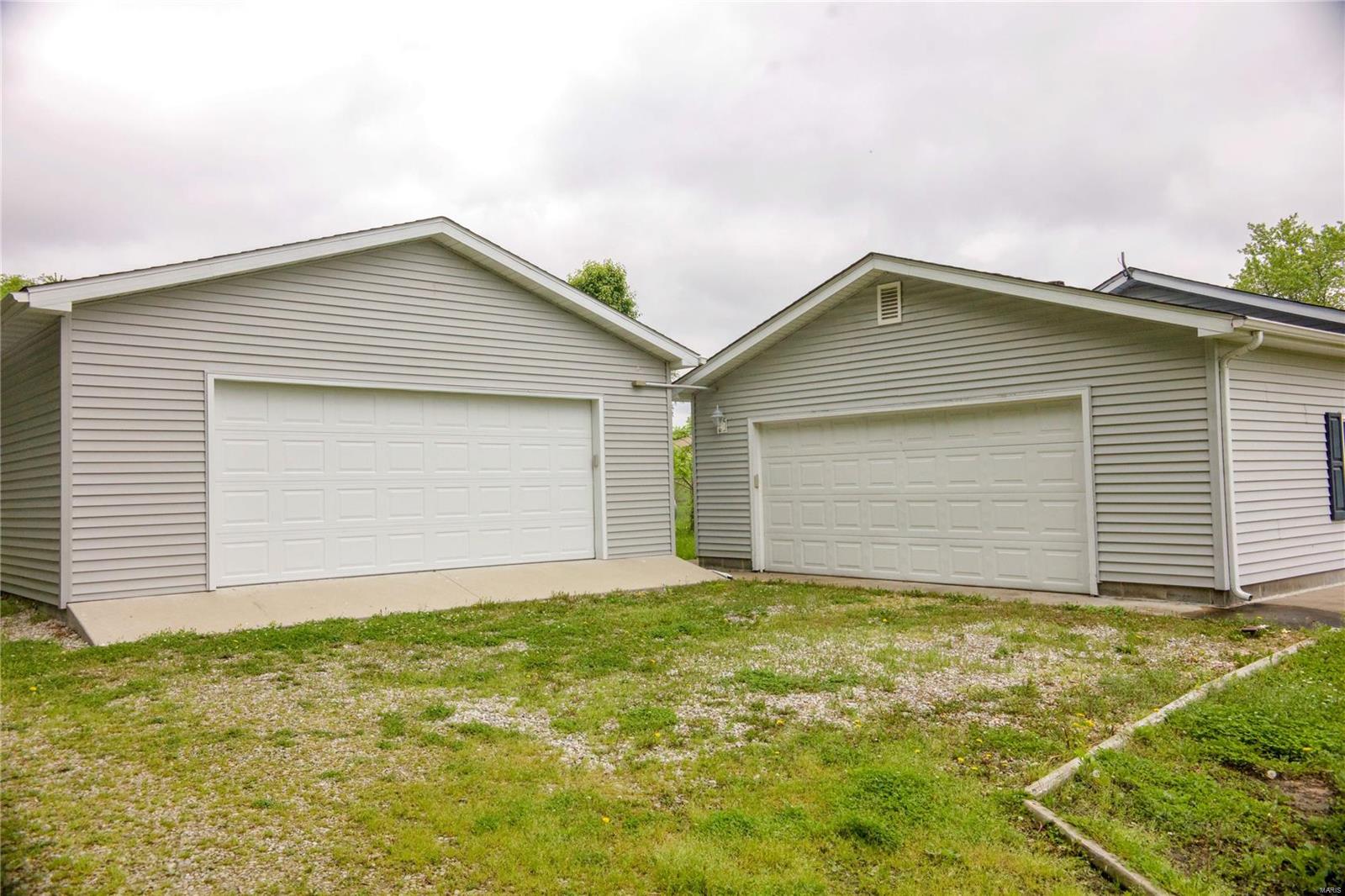 15593 Bartlett Road Dow, IL 62022 - Photo 11 of 11