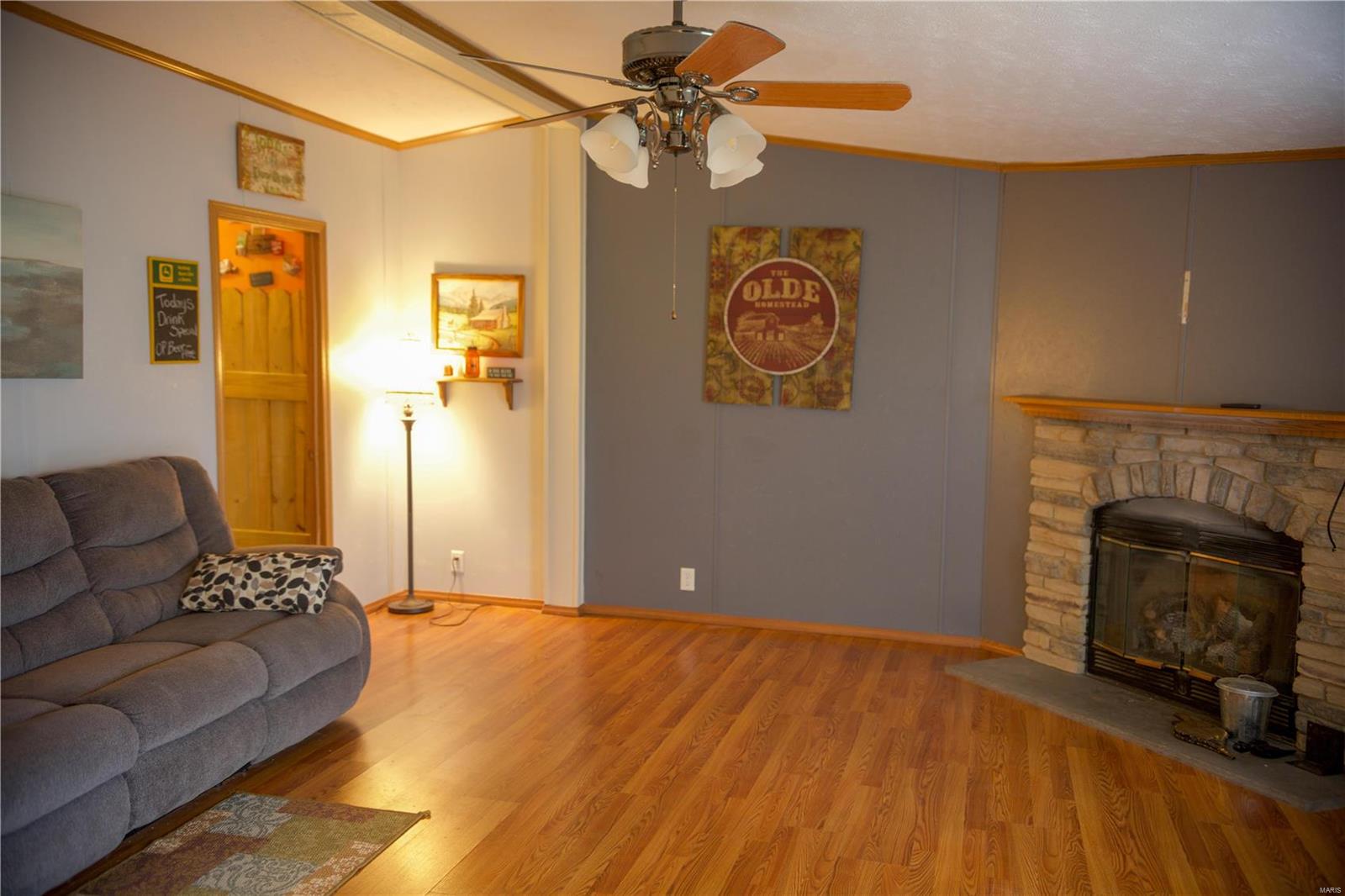 15593 Bartlett Road Dow, IL 62022 - Photo 3 of 11