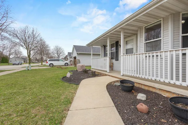 $245,000 | 1921 Ceil Street, Little Chute, WI 54140