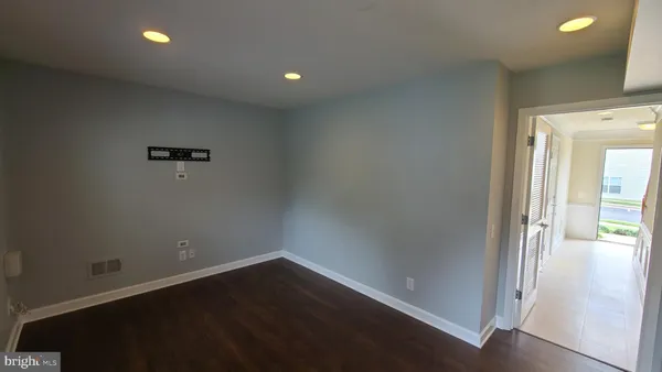 $2,800 | 42711 Wilmar Square, Broadlands, VA 20148