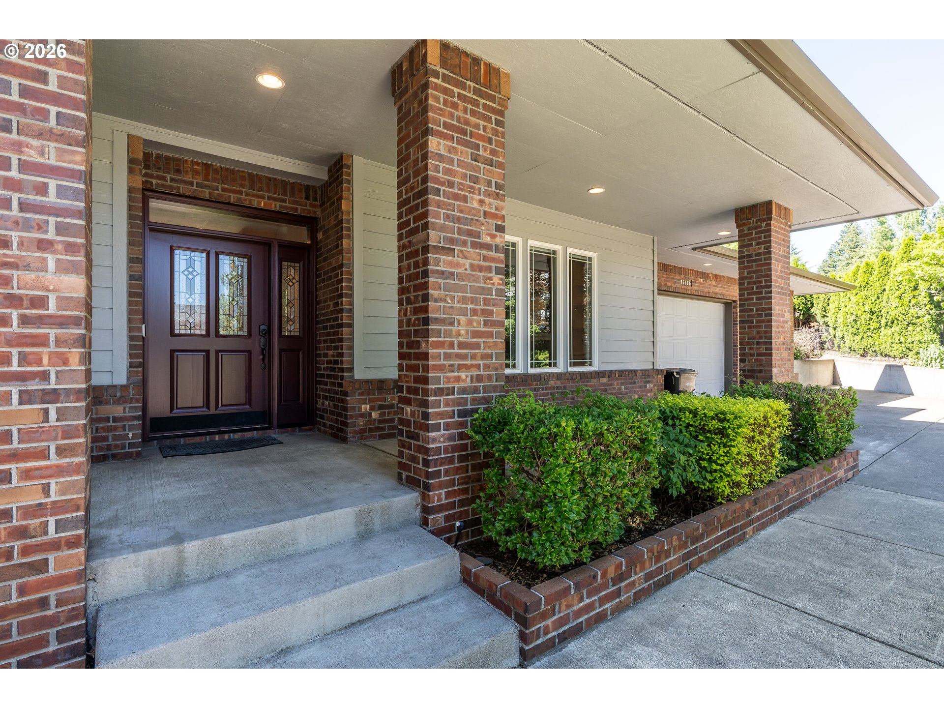 15686 Southwest Pleasantview Court Portland, OR 97224 - Photo 3 of 40