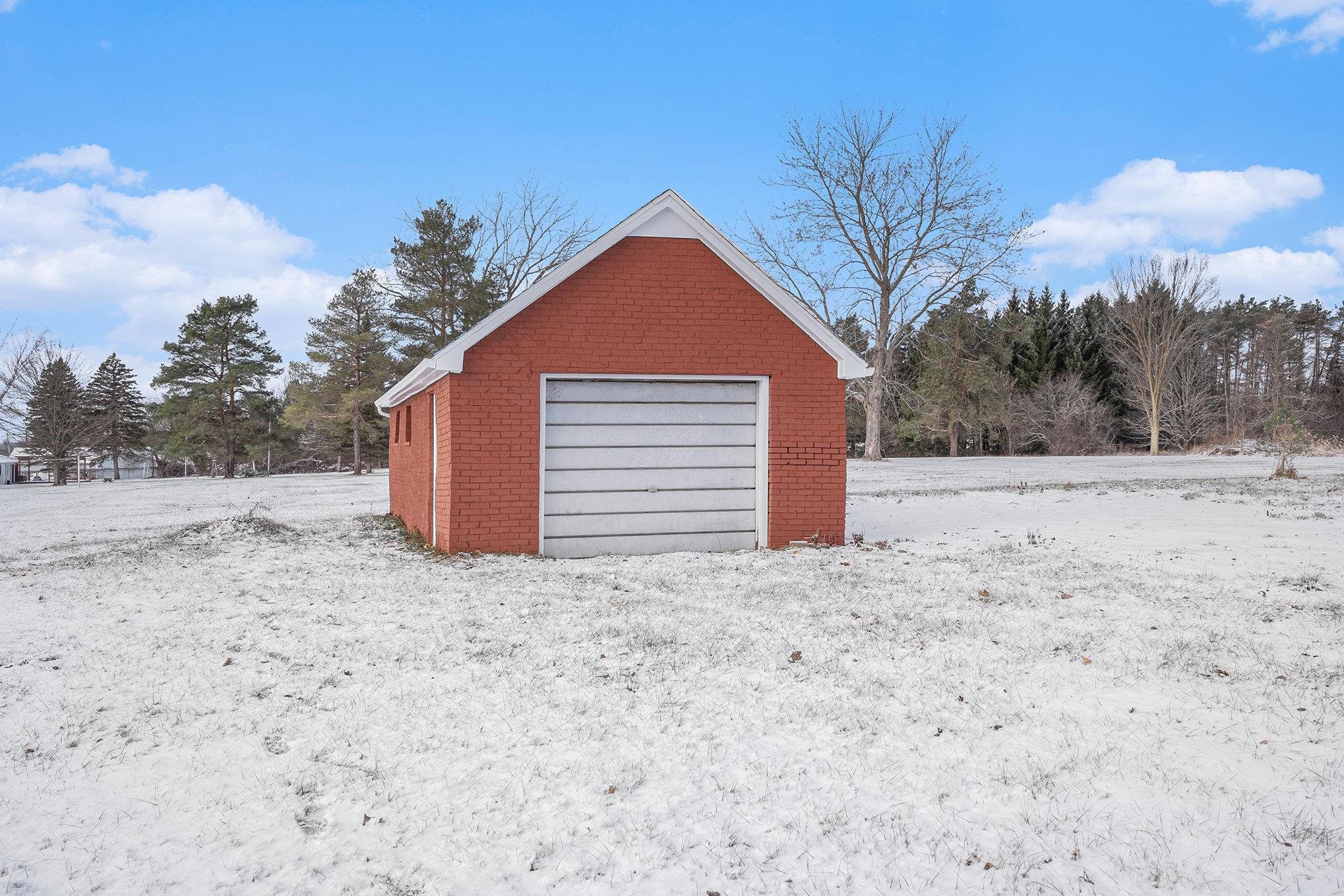 8087 East Richfield Road Davison, MI 48423 - Photo 40 of 45 50163171-e3fc246a-56a0-47e8-8aed-5dc0b70b4b12.JPG