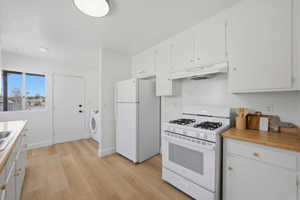 2905 Ridgeway Drive National City, CA 91950 - Photo 4 of 44