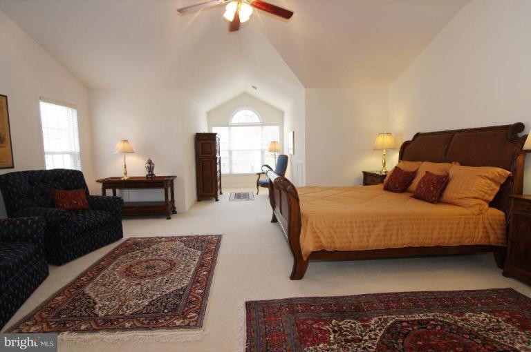 6252 Rolling Spring Court Springfield, VA 22152 - Photo 14 of 30 Master Bedroom