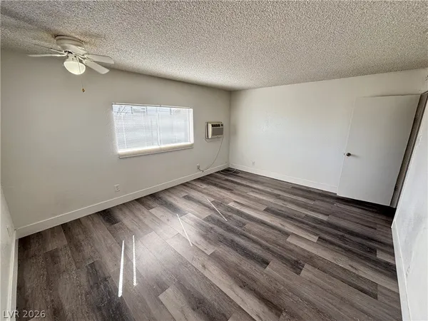 $895 | 270 Tungsten Street, Unit A, Henderson, NV 89015