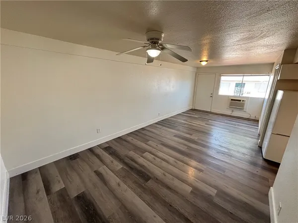 $895 | 270 Tungsten Street, Unit A, Henderson, NV 89015
