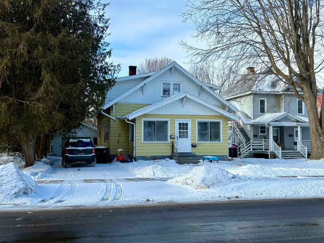 $130,000 | 607 South Lincoln Street, Shawano, WI 54166