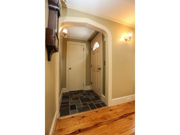 28 Smith Road Bedford, NH 03110 - Photo 2 of 34