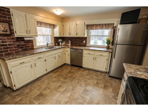 28 Smith Road Bedford, NH 03110 - Photo 20 of 34