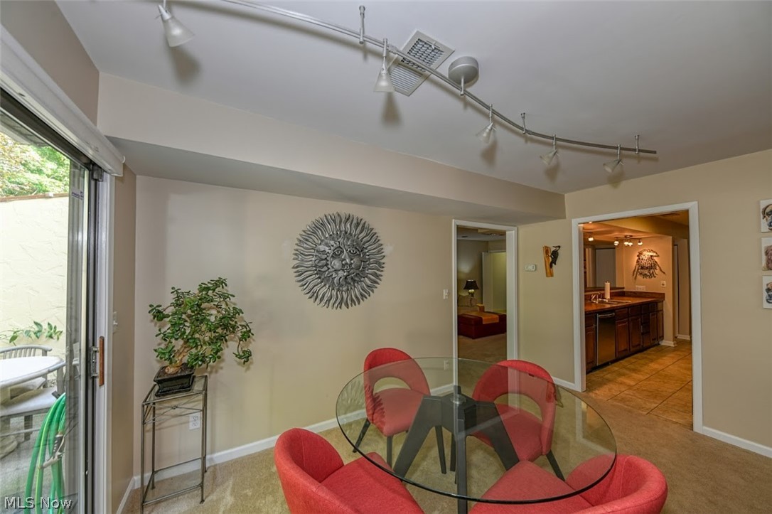 905 Hampton Ridge Drive Akron, OH 44313 - Photo 7 of 30 Gallery Image 7