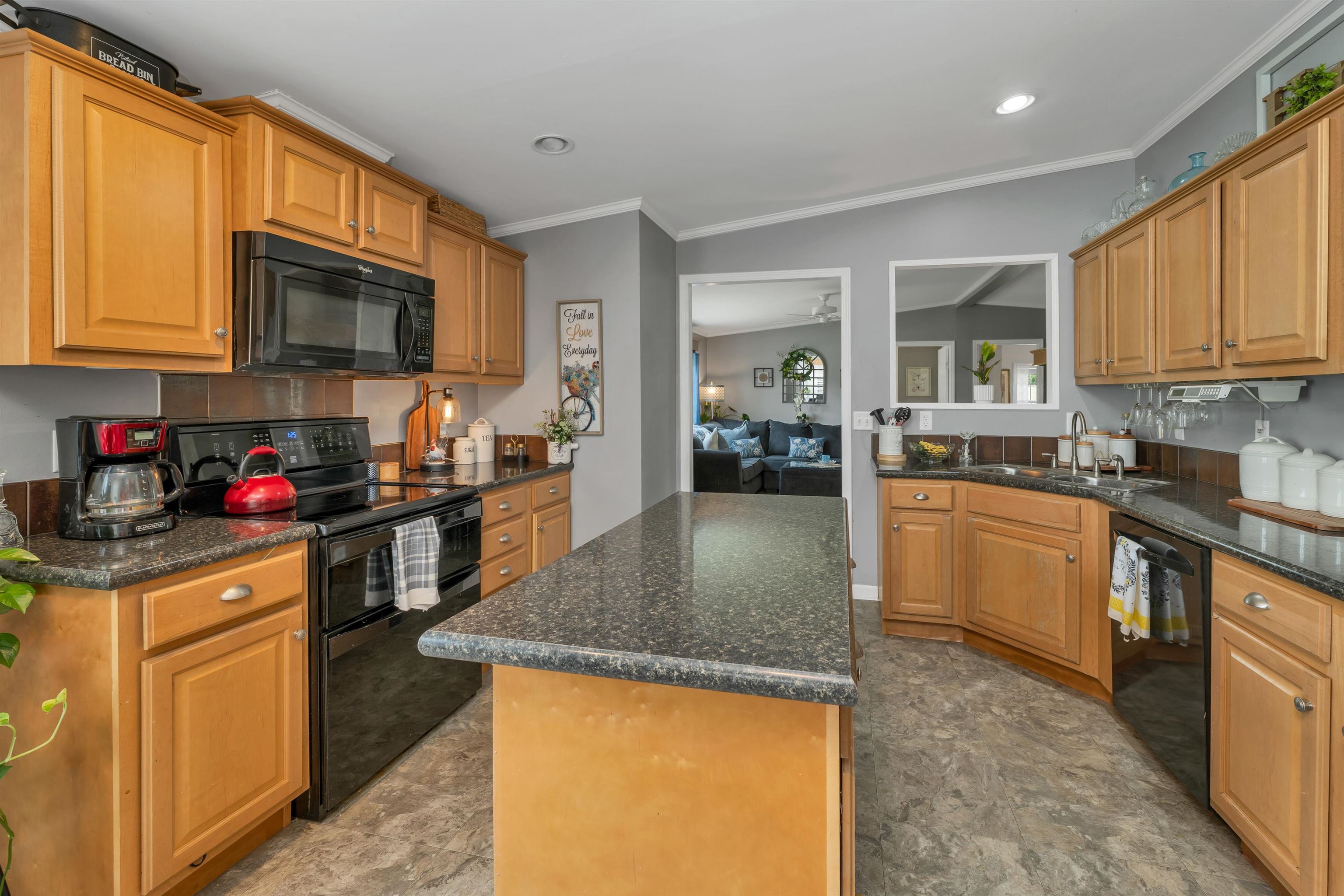 30 Pine Street Epsom, NH 03234 - Photo 26 of 30