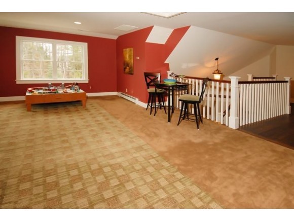 107 Clay Point Road Alton, NH 03809 - Photo 24 of 27 Gallery Image 24