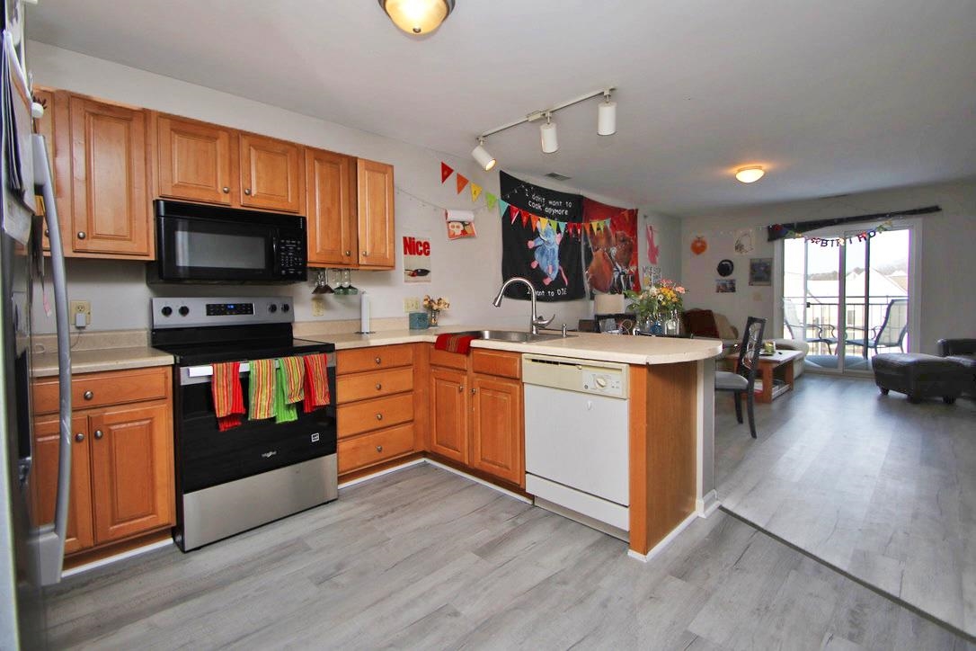 1366 Hunters Road, Unit K Harrisonburg, VA 22801 - Photo 2 of 22