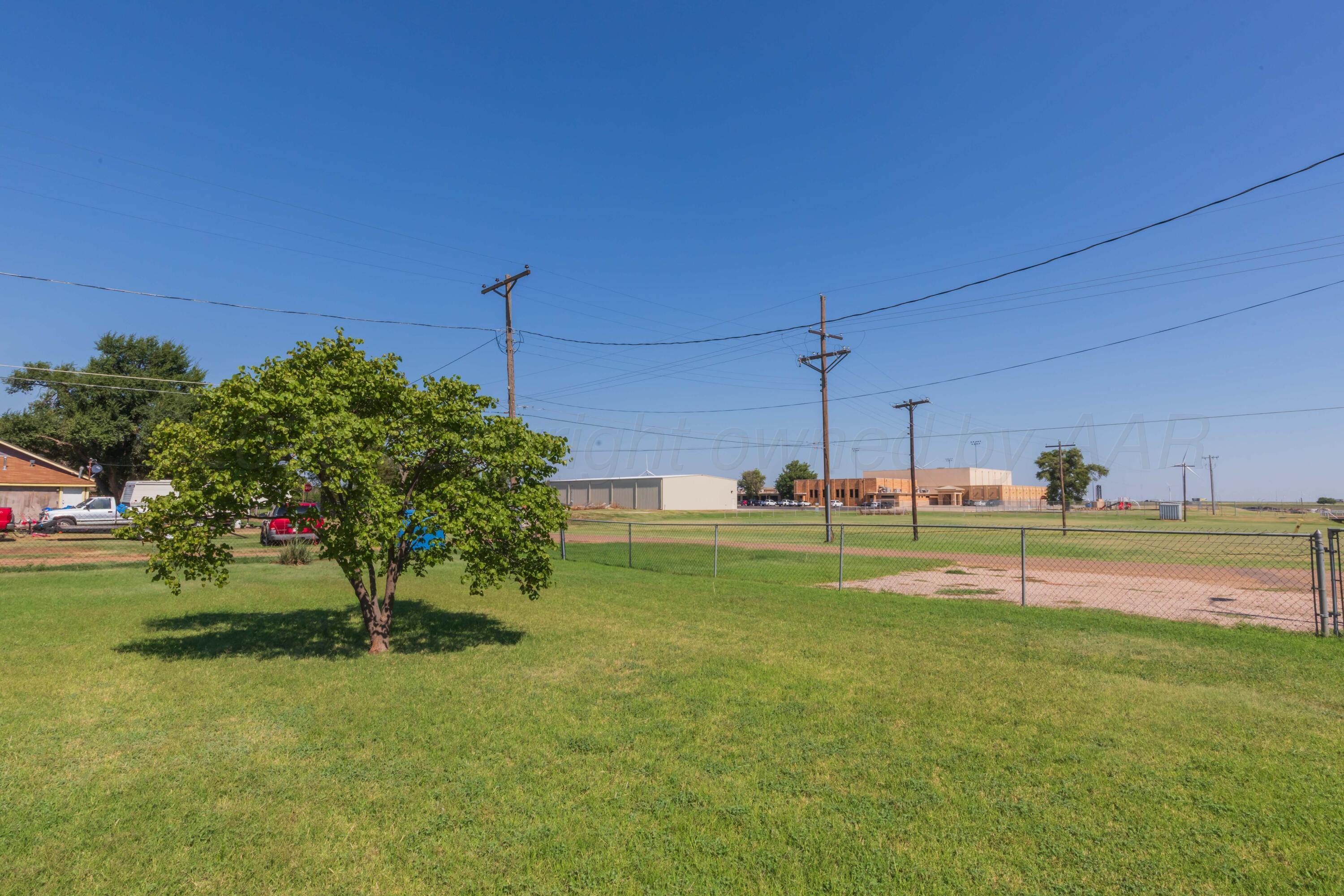 109 Texas Avenue Groom, TX 79039 - Photo 19 of 21 a view of a garden