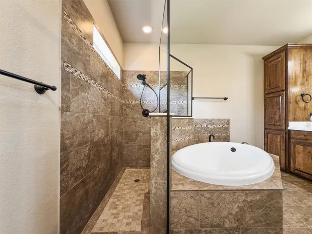 $549,000 | 3316 Wildcatter Cove, Belton, TX 76513