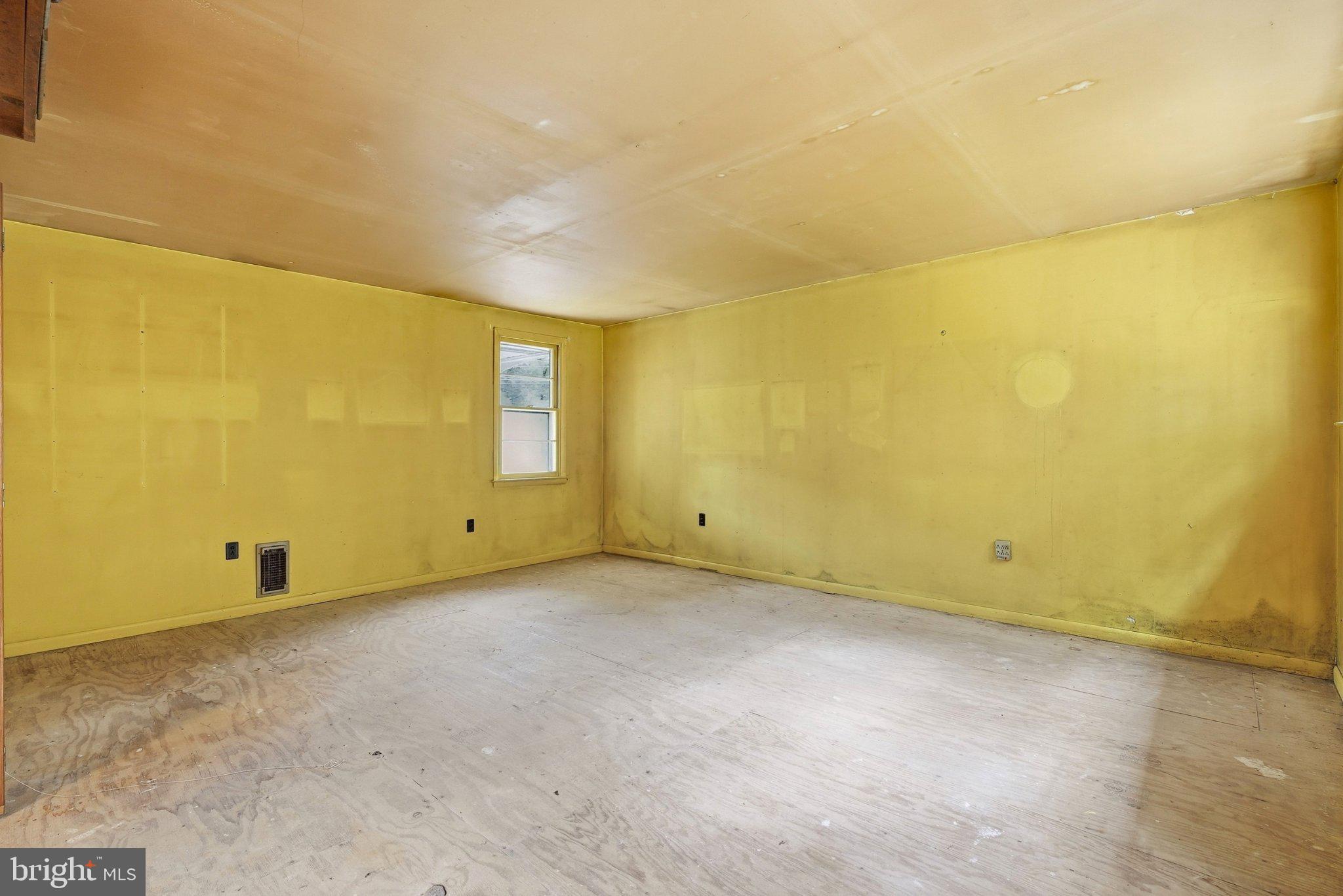 2584 Galloway Road Bensalem, PA 19020 - Photo 13 of 31 Gallery Image 13