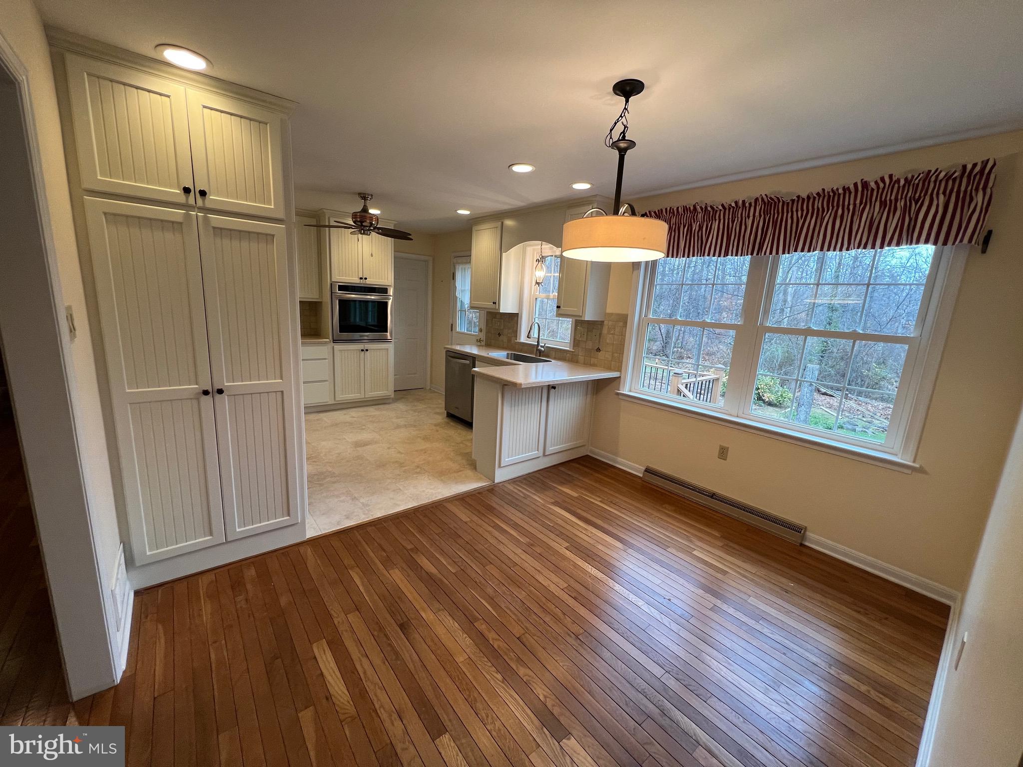 1812 Kepler Road Pottstown, PA 19464 - Photo 3 of 19 Dining area/kitchen