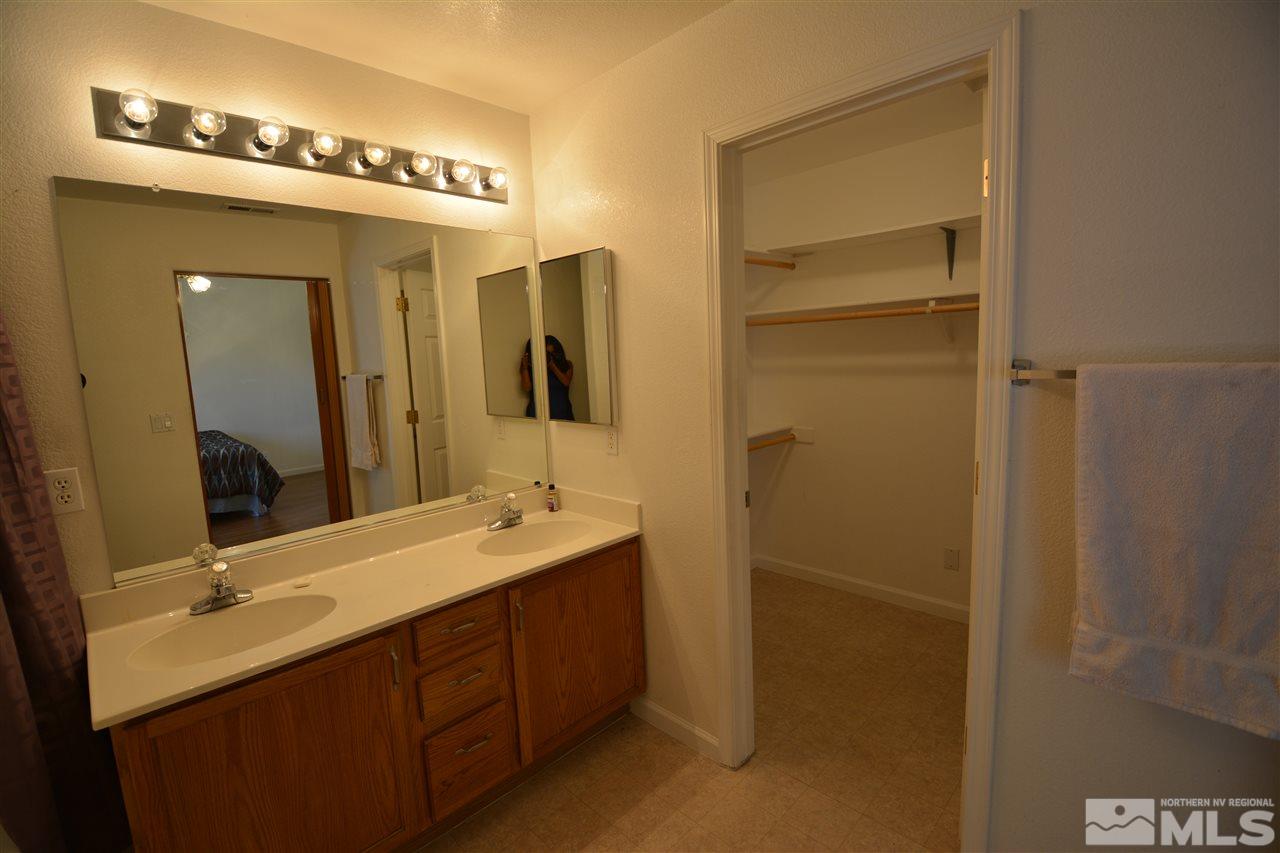 9850 Suncrest Drive Reno, NV 89506 - Photo 8 of 25 Photo 8