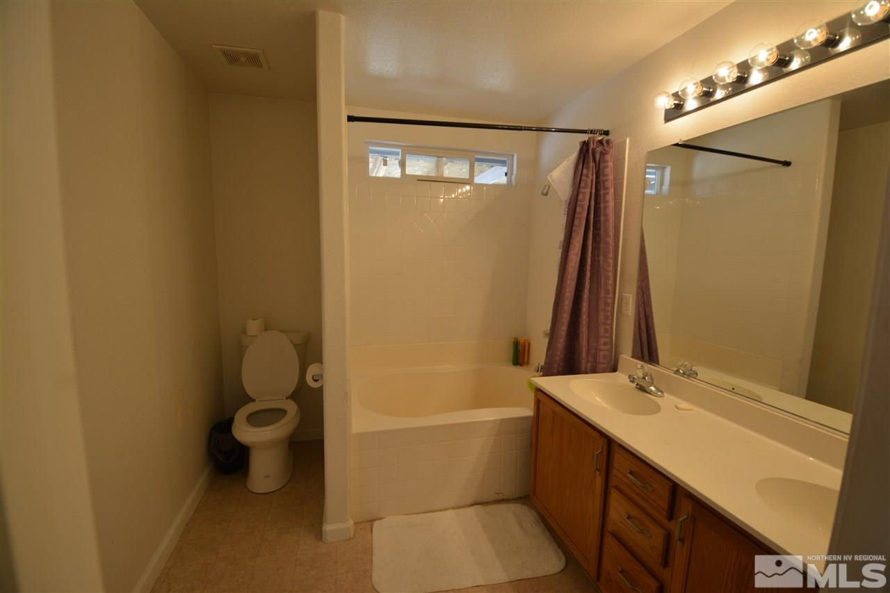 9850 Suncrest Drive Reno, NV 89506 - Photo 9 of 25 Photo 9