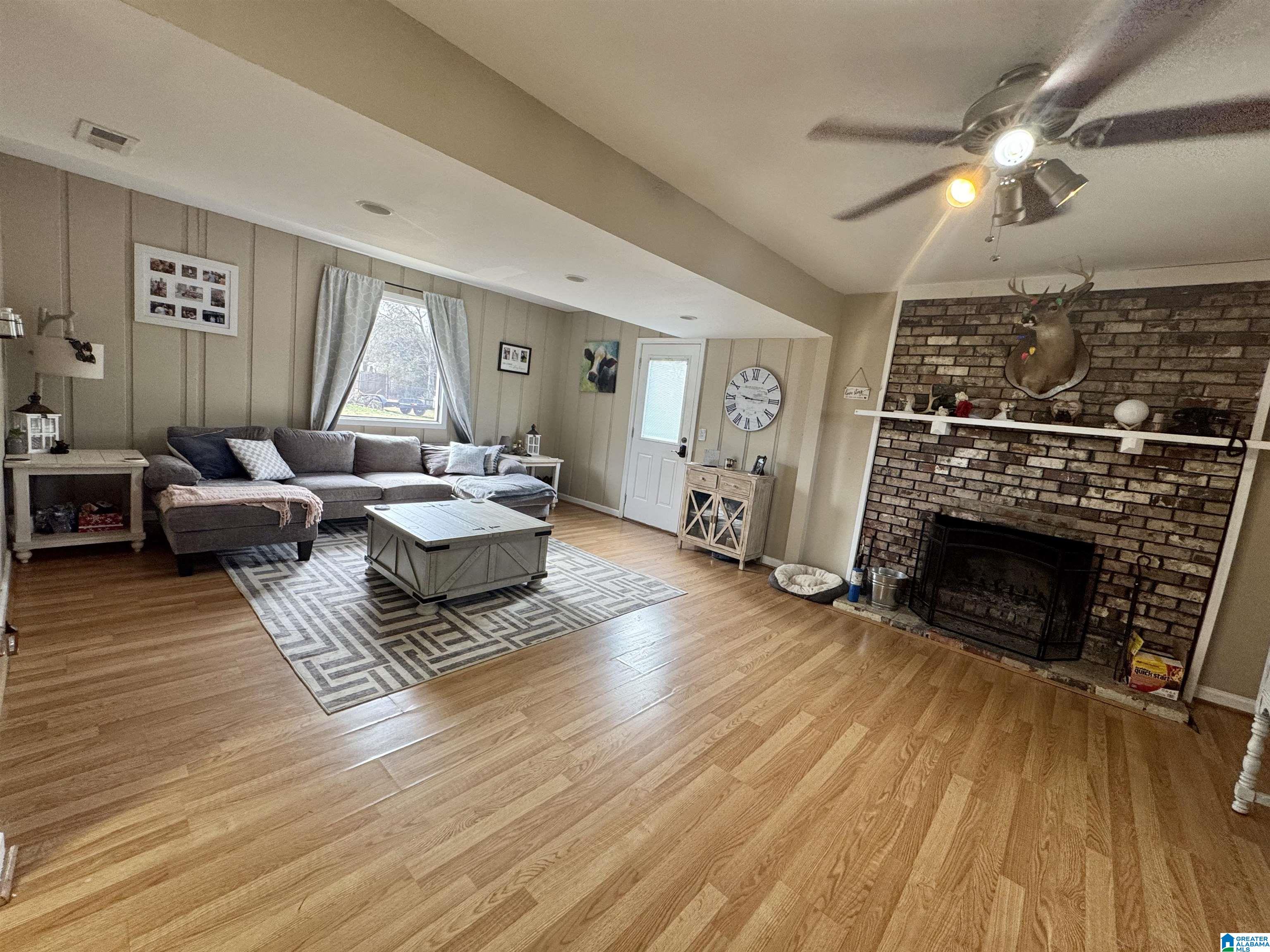 115 Meadowgreen Road Montevallo, AL 35115 - Photo 4 of 19