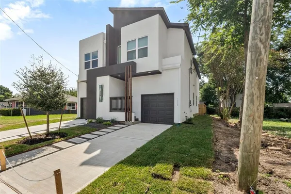$2,150 | 1220 East 33rd Street, Houston, TX 77022