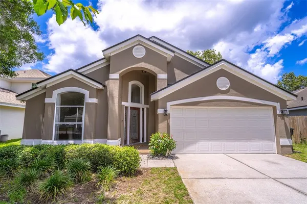 $500,000 | 608 Lake Claire Court, Oviedo, FL 32765