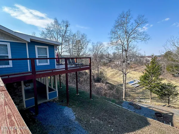 $2,750 | 1917 Variety Way, Dandridge, TN 37725