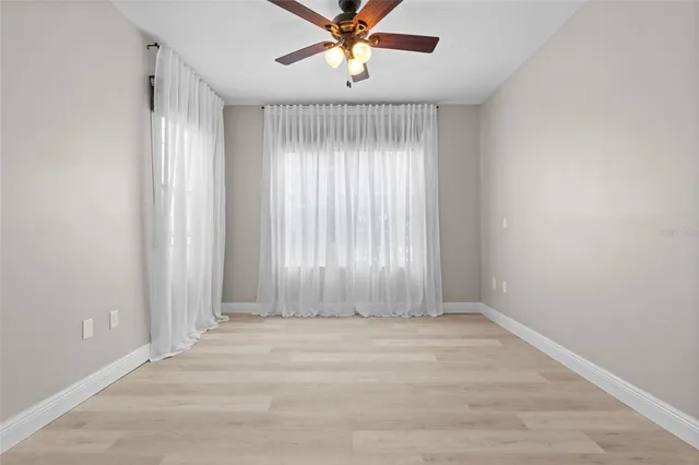 a view of entryway with front door