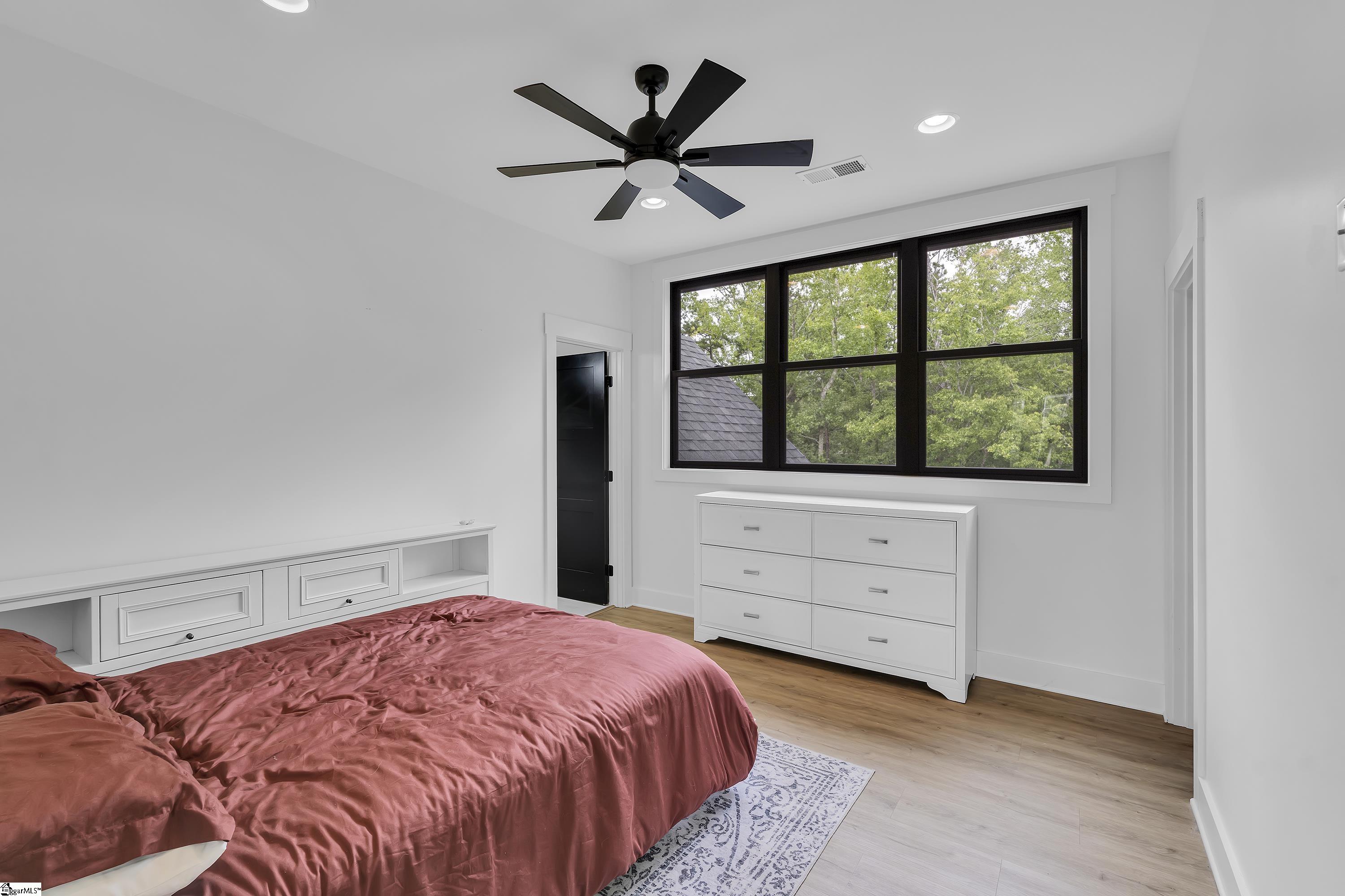 315 Braxton Meadow Drive Simpsonville, SC 29681 - Photo 4 of 44