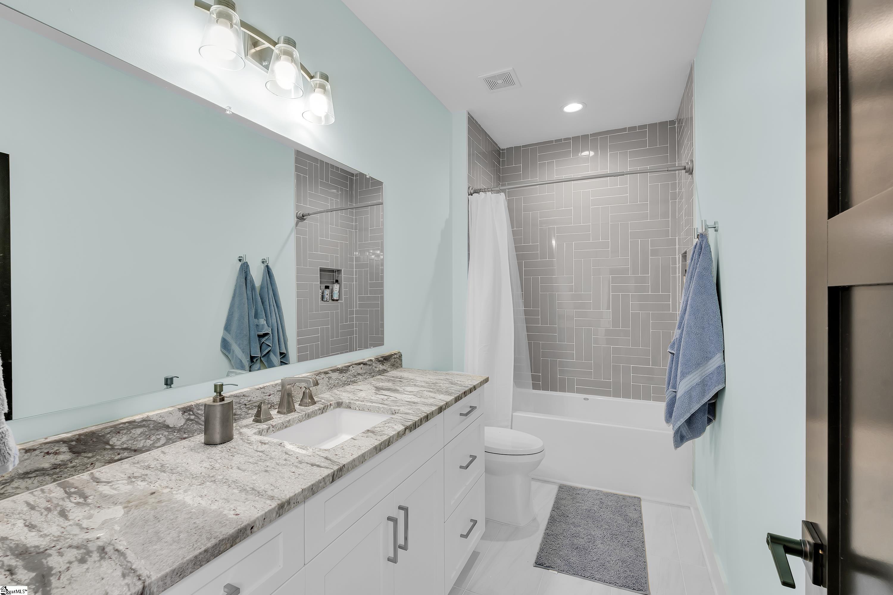 315 Braxton Meadow Drive Simpsonville, SC 29681 - Photo 6 of 44