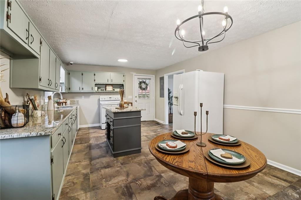 8969 Highway 166 Winston, GA 30187 - Photo 11 of 63