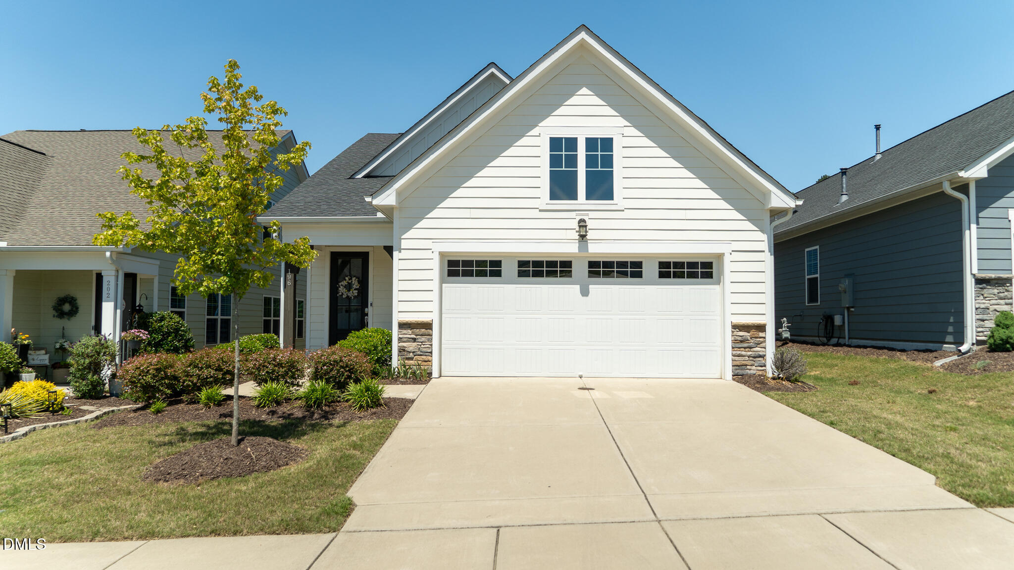 196 Canary Court Raleigh, NC 27610 - Photo 3 of 27