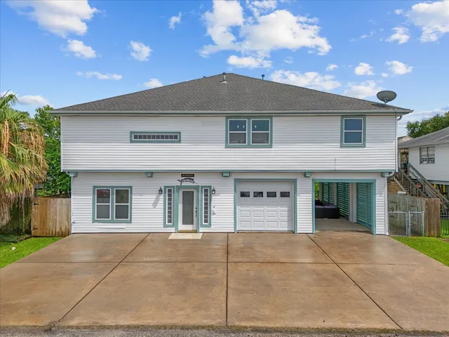 $525,000 | 933 Bonita Drive, Bayou Vista, TX 77563