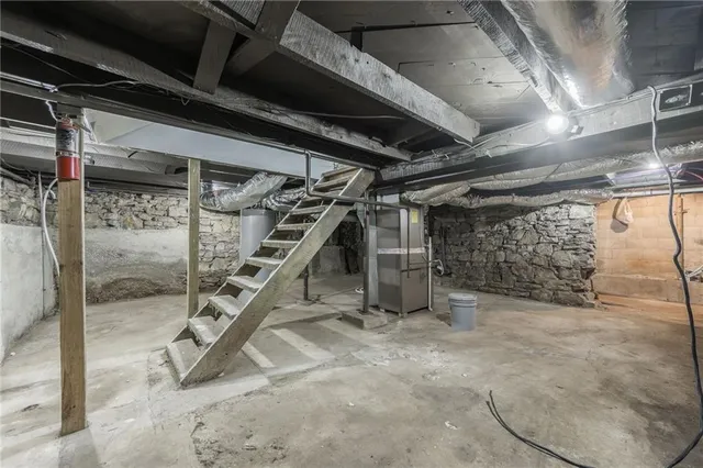 $180,000 | 936 West St Paul Avenue, Excelsior Springs, MO 64024