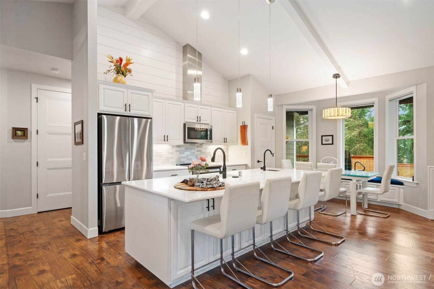 141 East Hofaker Road Allyn, WA 98524 - Photo 4 of 39